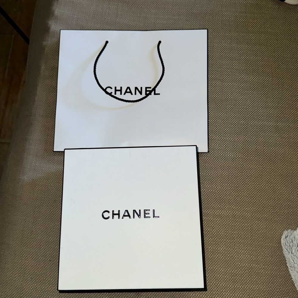White Chanel shopping bag/box
